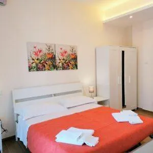  Hostel In City-in Italy